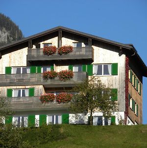 Hotel Ferienhaus Bergland Bizau Exterior photo