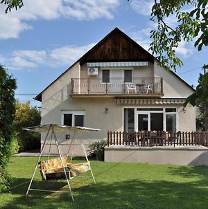 Villa Zamor Holiday House Keszthely Exterior photo