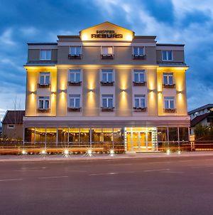 Hotel Resurs Podgorica Exterior photo