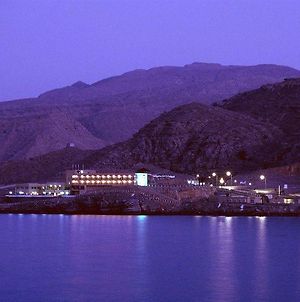Atana Khasab Hotels Exterior photo