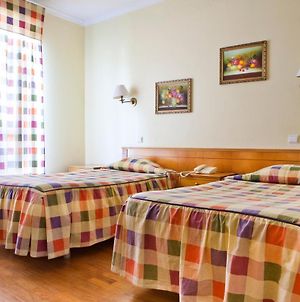 Bed and Breakfast Residencial Colombo Funchal  Room photo