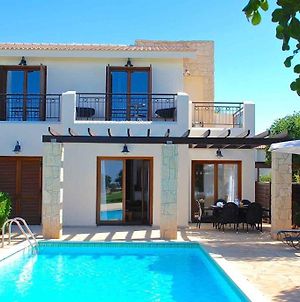 3 Bedroom Villa Cardia With Private Pool, Aphrodite Hills Resort Kouklia Exterior photo