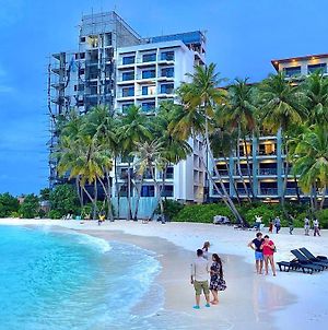 Hotel Kaani Grand Seaview Maafushi Exterior photo