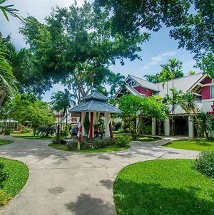 Natural Park Resort Pattaya Exterior photo