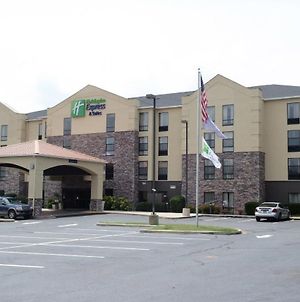 Holiday Inn Express Hotel & Suites Blythewood Exterior photo