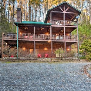Riverside Rosewater Cabin With Hot Tub And Game Room Ellijay Exterior photo