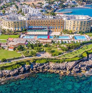 Merit Park Hotel Casino&SPA Kyrenia  Exterior photo