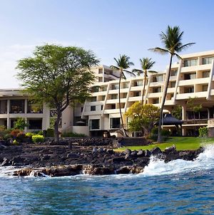 Outrigger Kona Resort & Spa Kailua-Kona Exterior photo