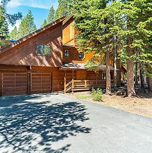 Villa Alpenglow By Tahoe Mountain Properties Truckee Exterior photo