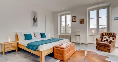 HOTEL BNB LAFLEUR MONTFAUCON (Suisse) - de € 135